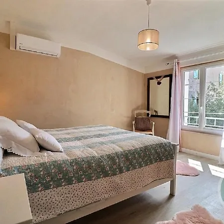 De L'eclotine Saint-Theodorit