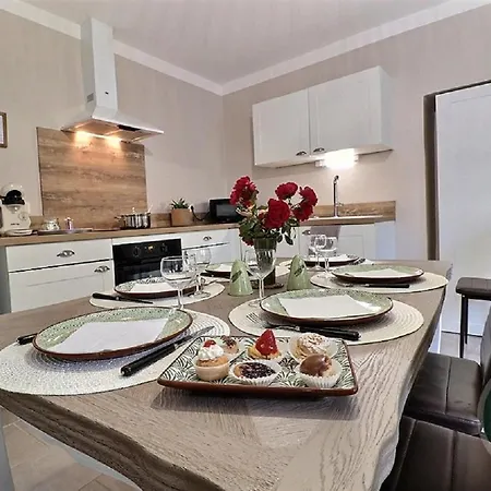 De L'eclotine Σπίτι διακοπών *