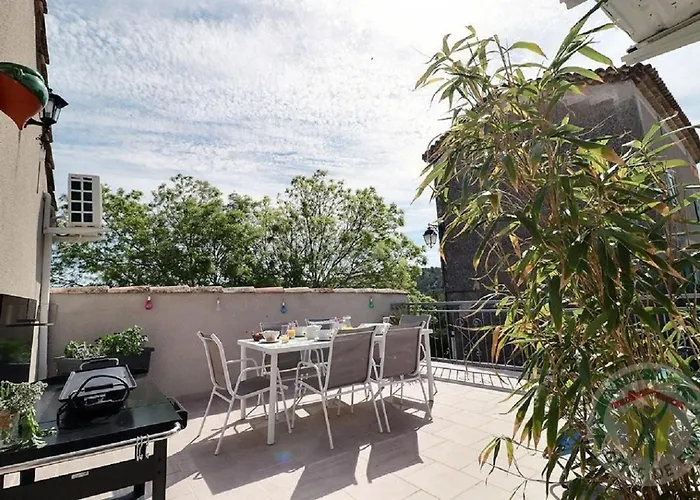 De L'eclotine Дом отдыха Saint-Theodorit